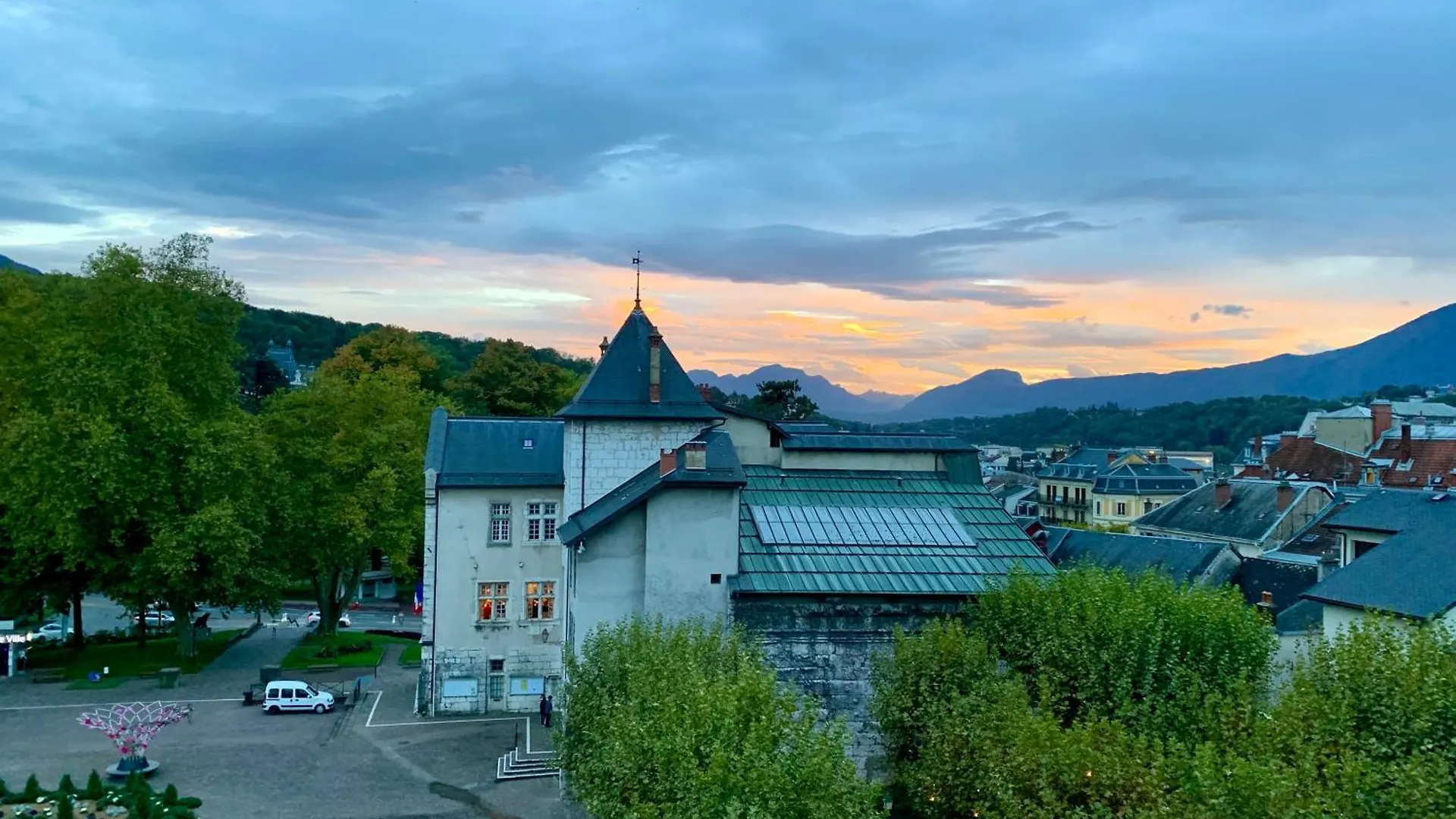Apartment Astoria Natura Aix Les Bains Aix-les-Bains